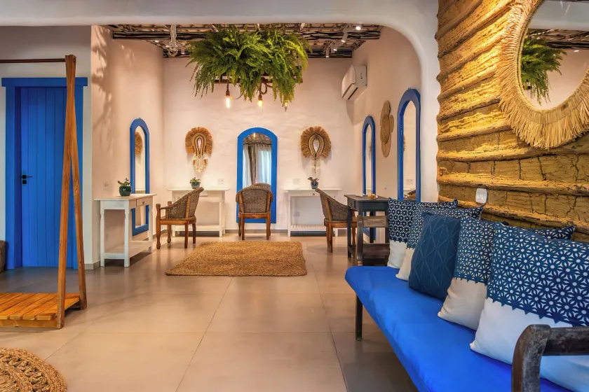 AWÊ Villa Boutique & Beach Club - Coin salon dans le hall