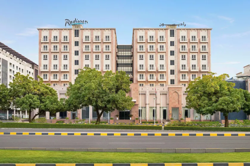 Radisson Hotel Muscat Panorama - Image 1