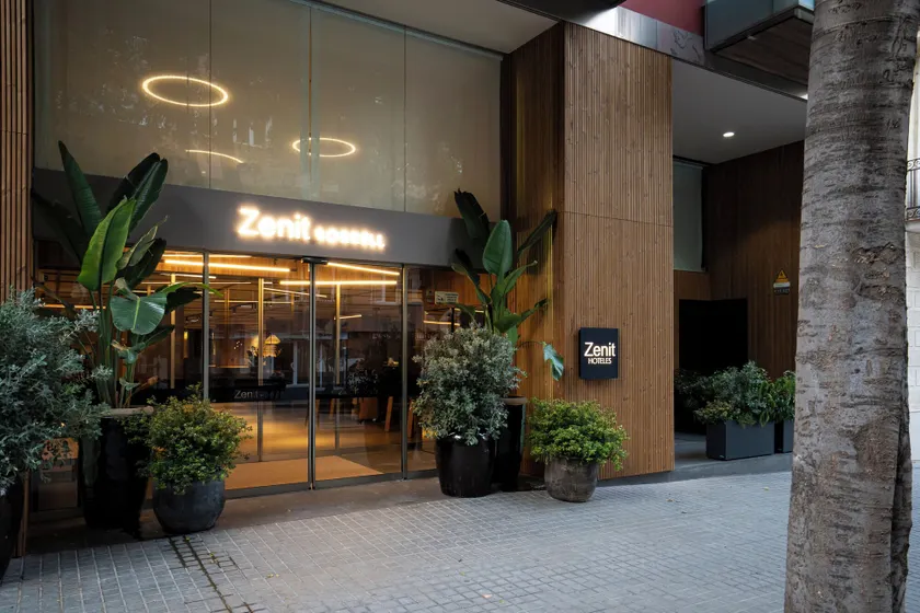 Hotel Zenit Borrell - Image 1