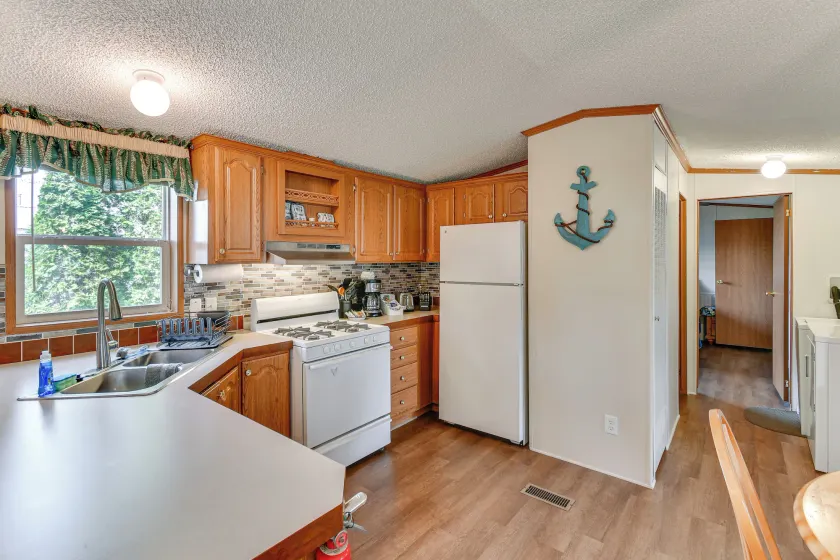 Waterfront Home w/ Boat Slips in Northern Michigan - Innvendig