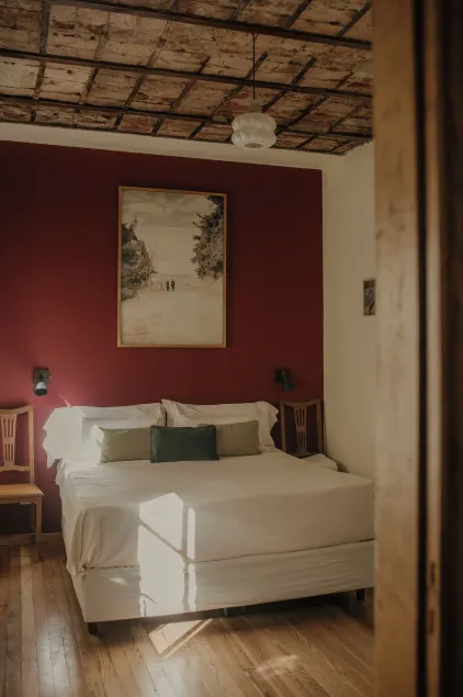 La Noire Petit Hotel - Image 1