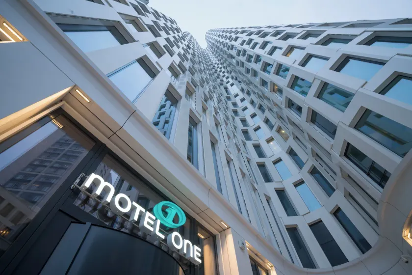 The Cloud One Berlin-Upper West, part of the Motel One Group - Image 1