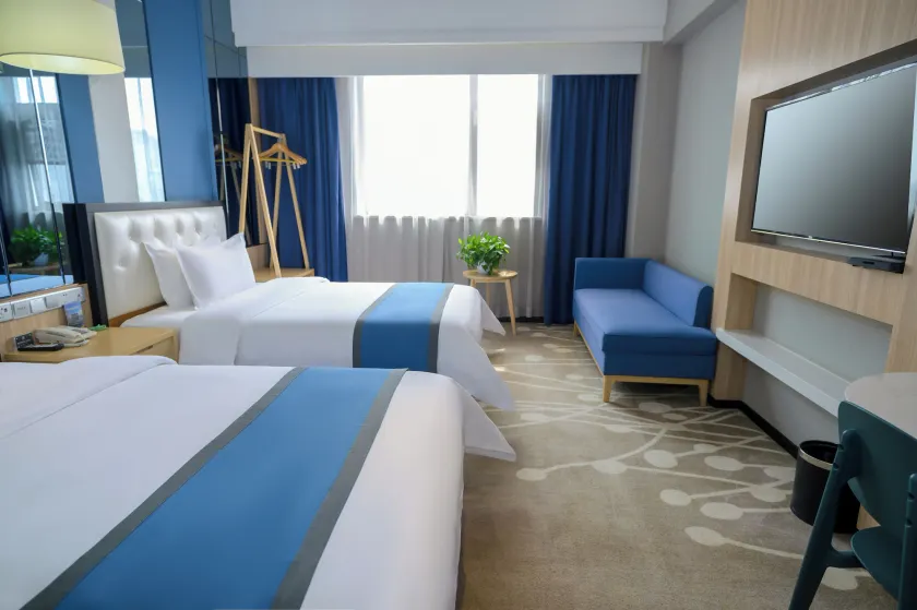 Zhong Zhou Elegance Hotel - Image 1
