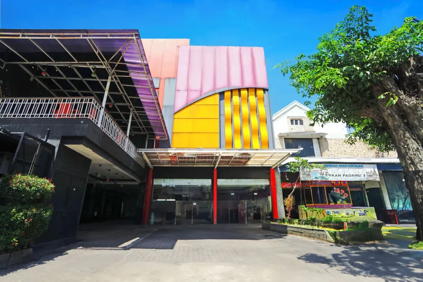 Townhouse Oak Malang near ITN Malang formerly Fariz Hotel Singosari - Image 1