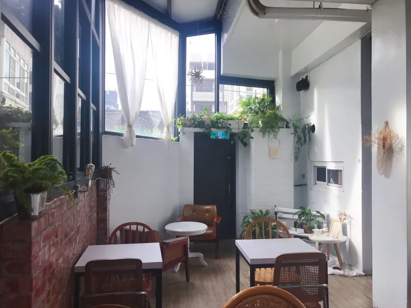Prince Hotel - Image 1