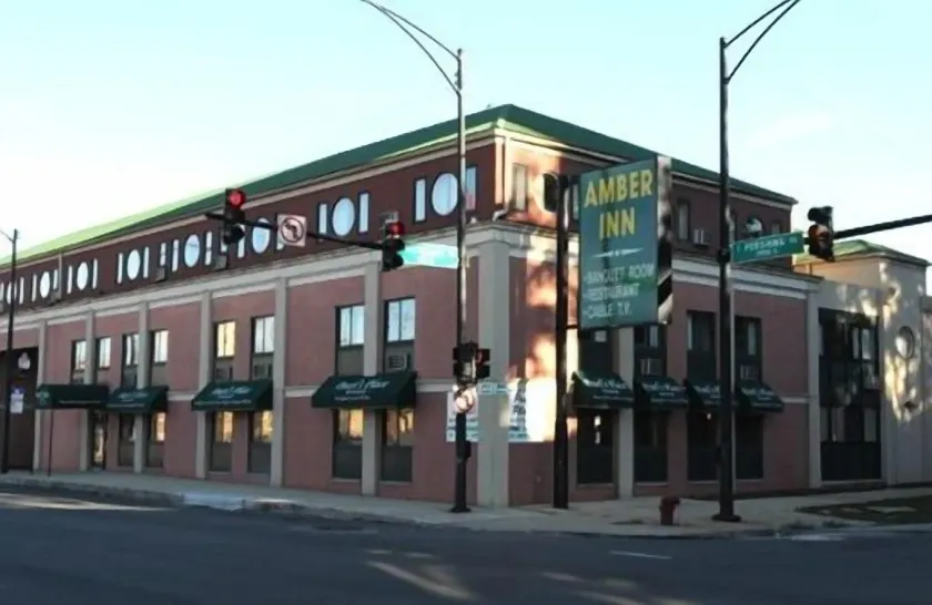 Amber Inn - Image 1