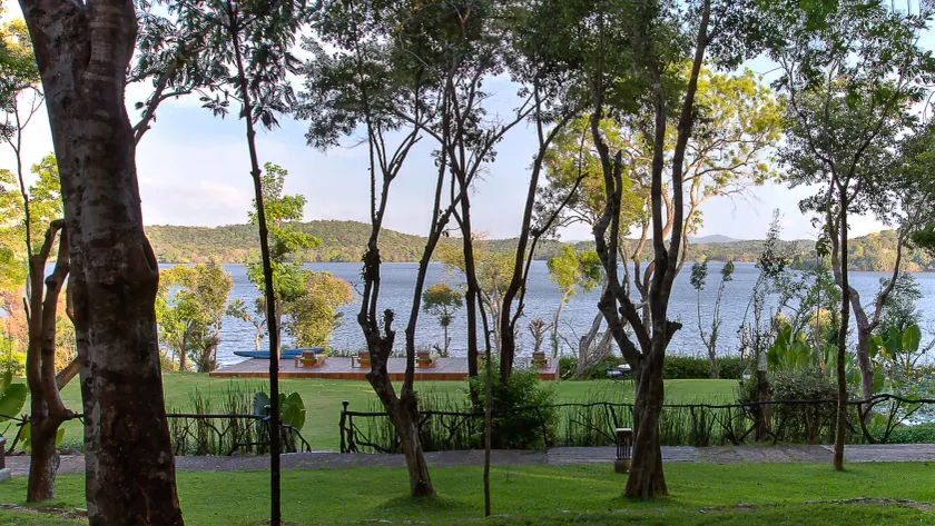 The Deer Park Hotel - Image 1
