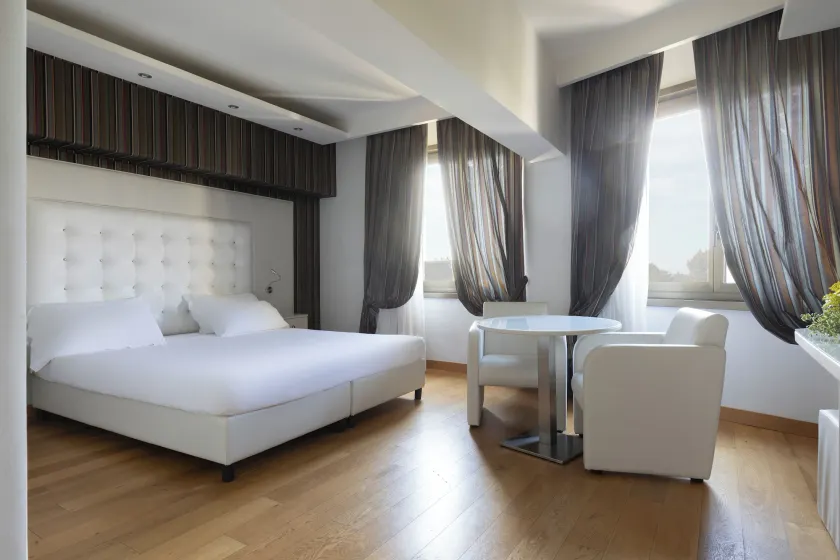Hotel Royal Caserta - Image 1