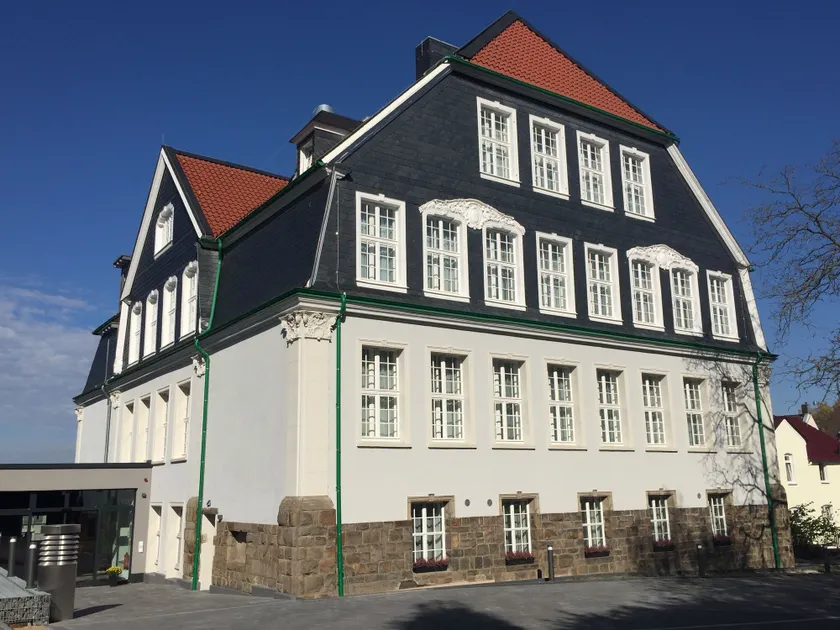 Schulhaus Hotel - Image 1