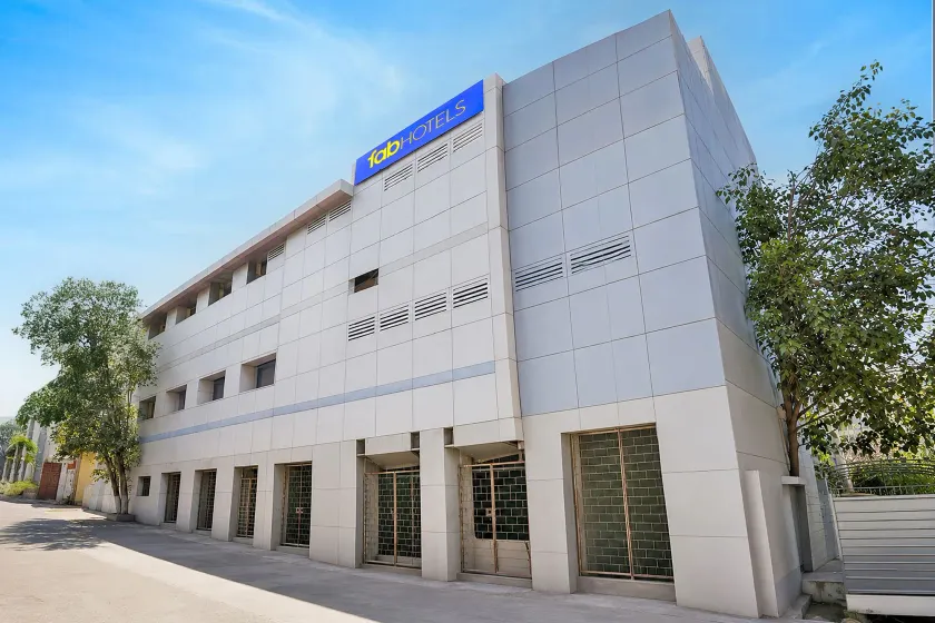 FabHotel Ram Krishna - Image 1