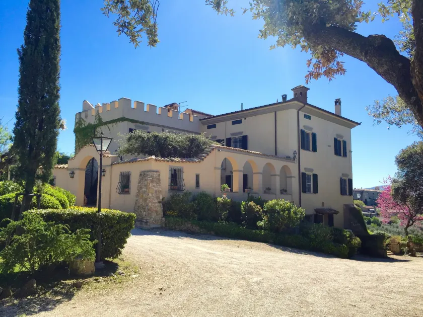 La Ghirlanda Wine Resort - Image 1