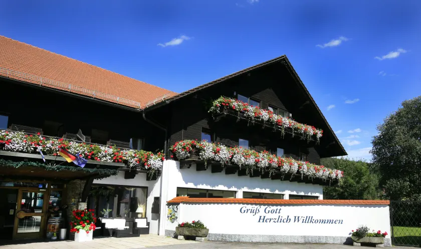 Hotel Gut Schmelmerhof - Image 1