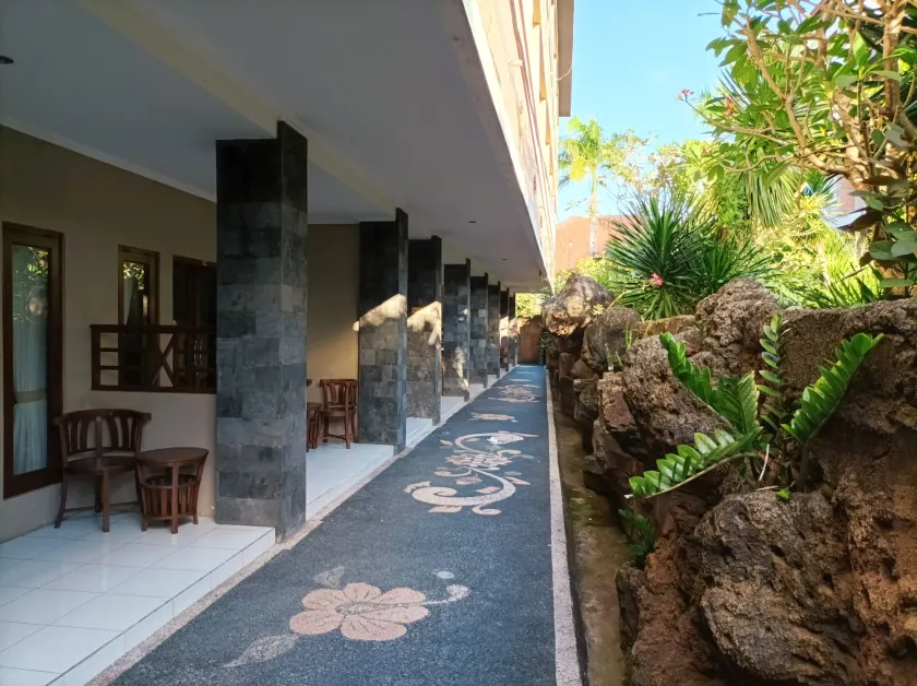 Sapta Petala Hotel - Image 1