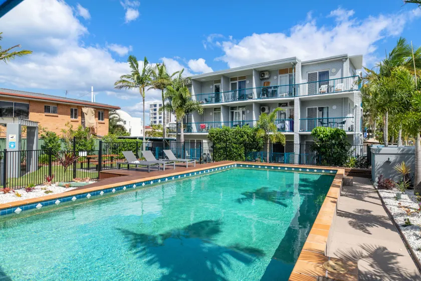 Broadwater Keys Holiday Apartments - Image 1