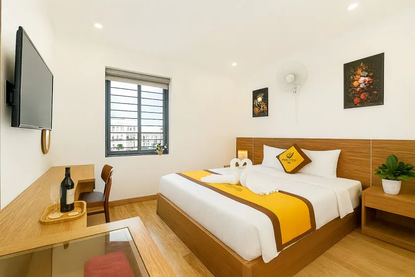 Sonne Hotel Quang Binh - Image 1