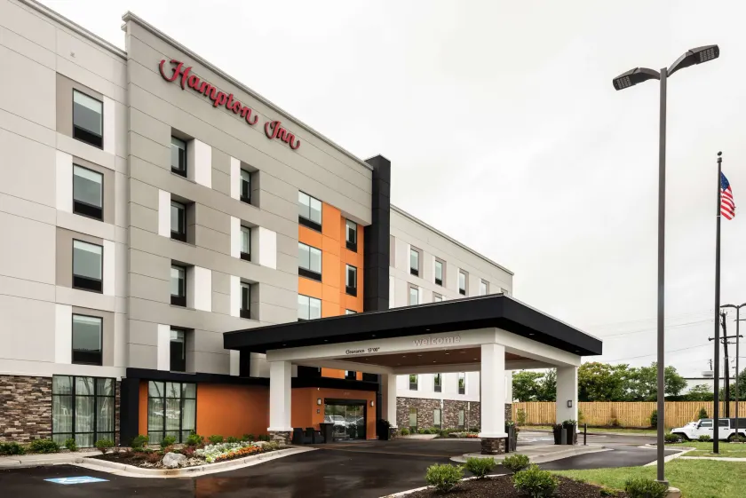 Hampton Inn Baltimore Bayview Campus - Image 1