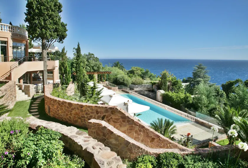 Tiara Yaktsa Côte d'Azur - Image 1