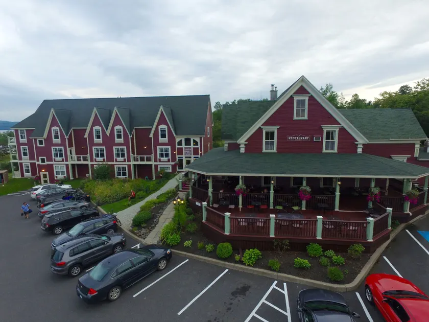 Lynwood Inn - Image 1