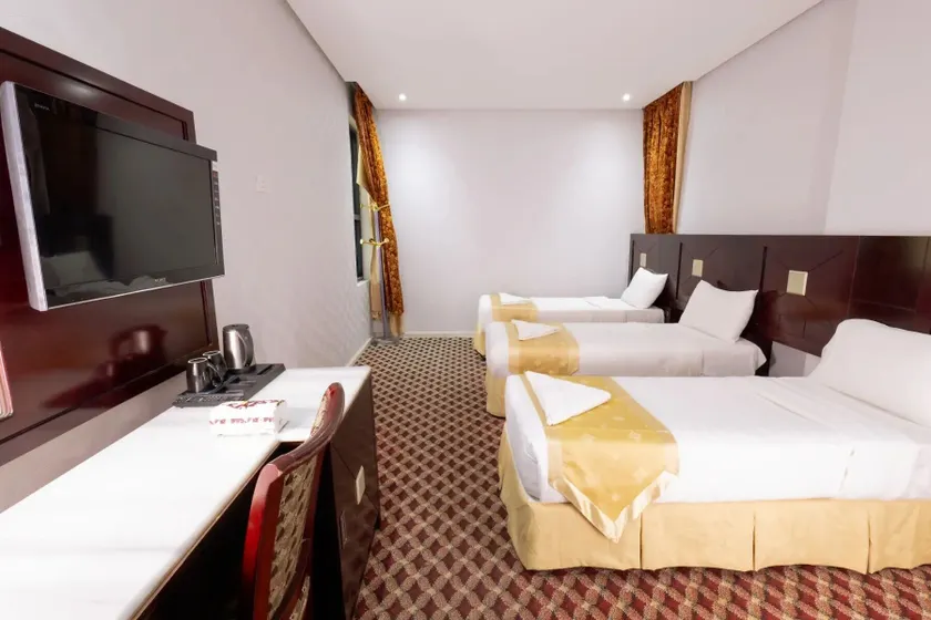 alroh alhora hotel - Image 1