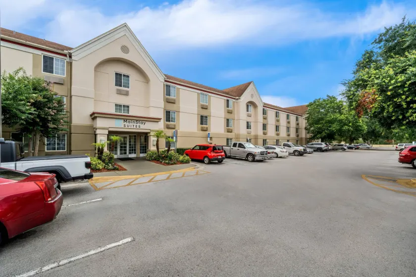 MainStay Suites Orlando Altamonte Springs - Image 1