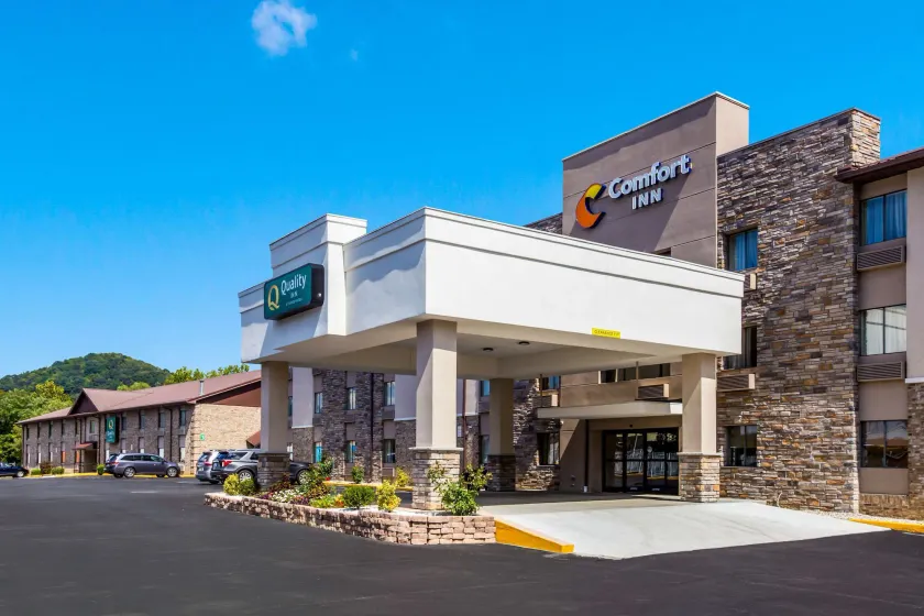 Comfort Inn Charleston South - Image 1