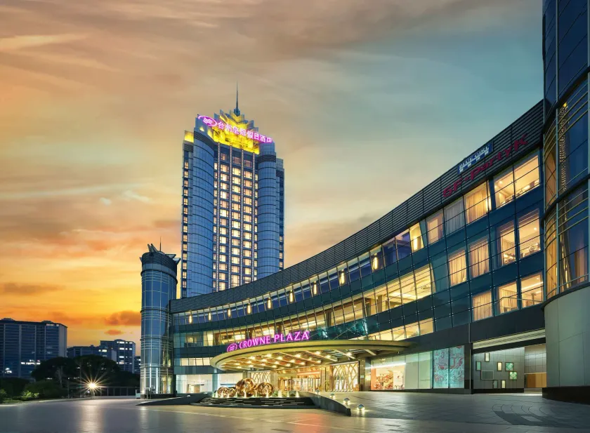 Crowne Plaza Taizhou by IHG - Image 1