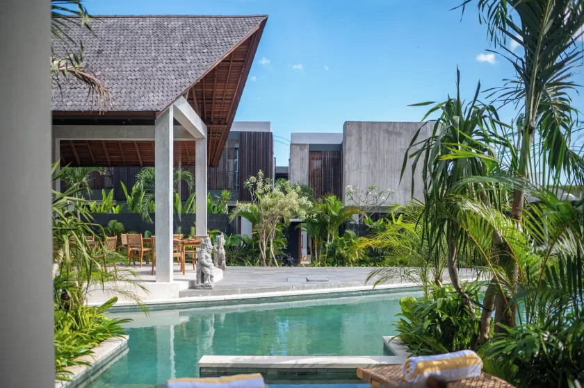 Lokale Pererenan Resort Hotels & Villa - Image 1