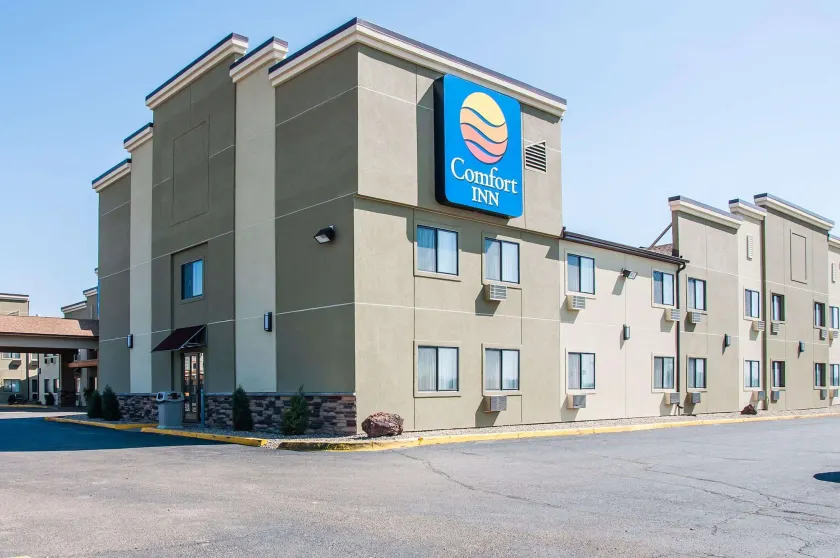 Comfort Inn Dickinson - Image 1
