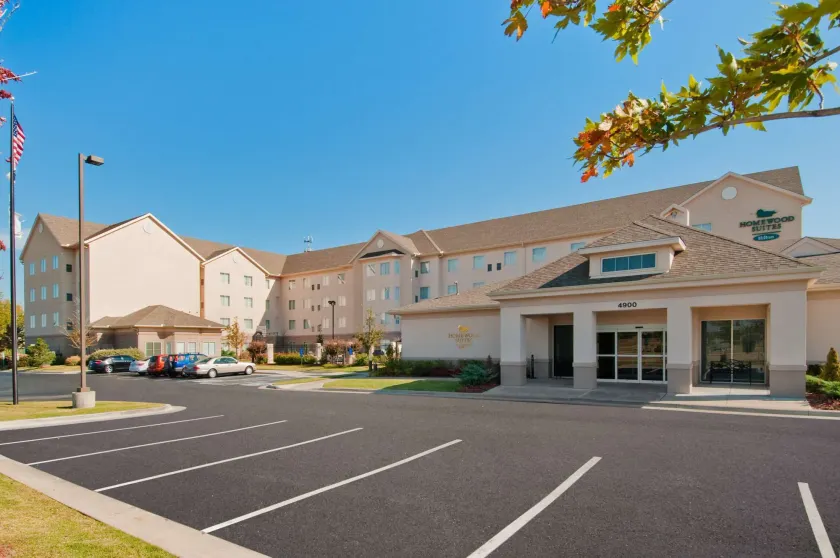 Homewood Suites by Hilton Tulsa-South - Image 1