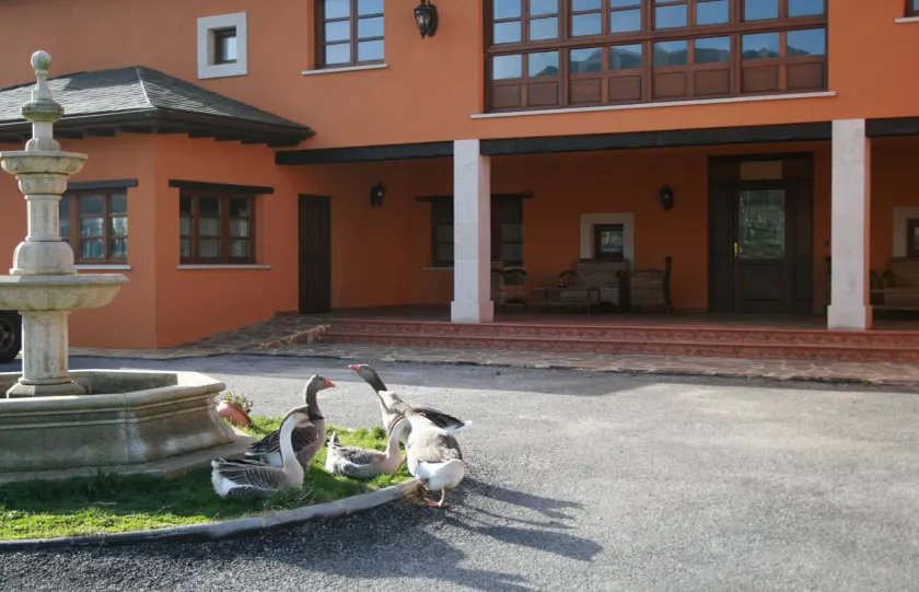 Hotel Rural Yeguada Albeitar - Image 1