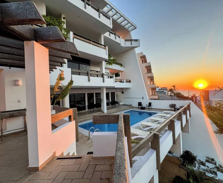 CasaBlanca By Hotel Hacienda - Image 1