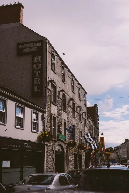 The Farnham Arms Hotel - Image 1