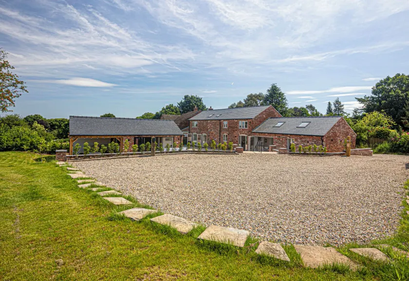 Fairvale House - Image 1