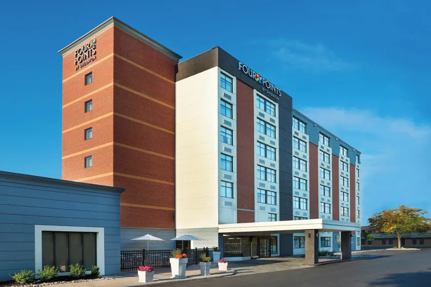 Four Points by Sheraton Hamilton - Stoney Creek - Image 1