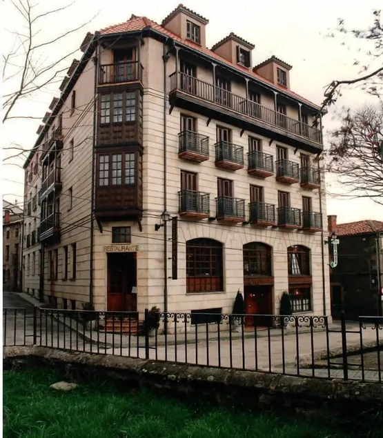 Hotel Covaleda Soria - Image 1