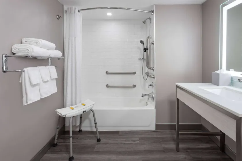 Super 8 by Wyndham Baltimore Northwest - Image 1
