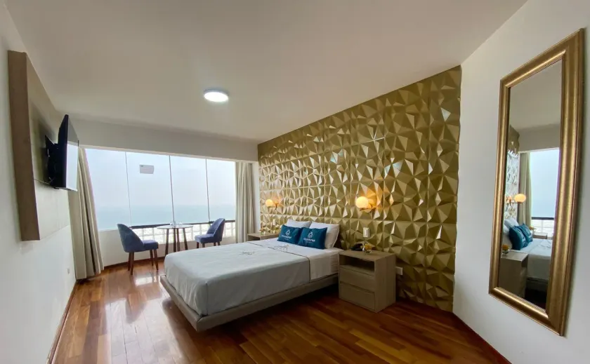 Golden Mar Hotel - Image 1