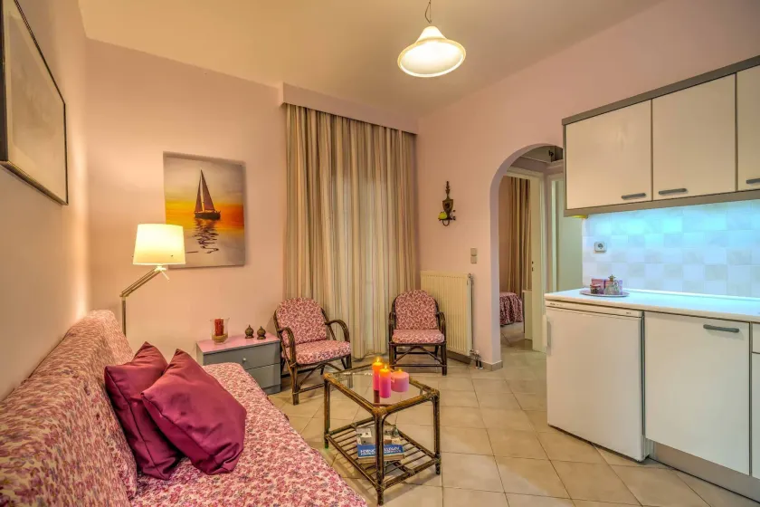 Bbq, Balcony, 42mbps, King, Backyard, Full Kitchen-1 - Image 1