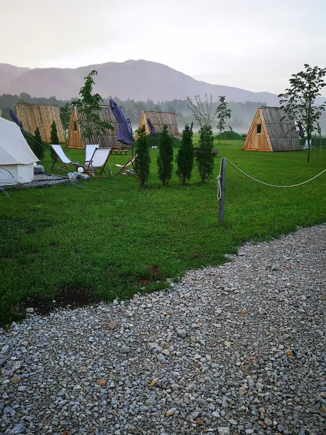 Camping Garden Park - Image 1