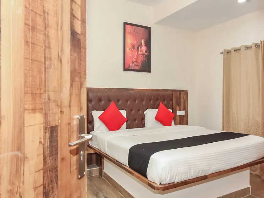 Super Townhouse Vanasthalipuram Formerly Hotel Surabhi - Image 1