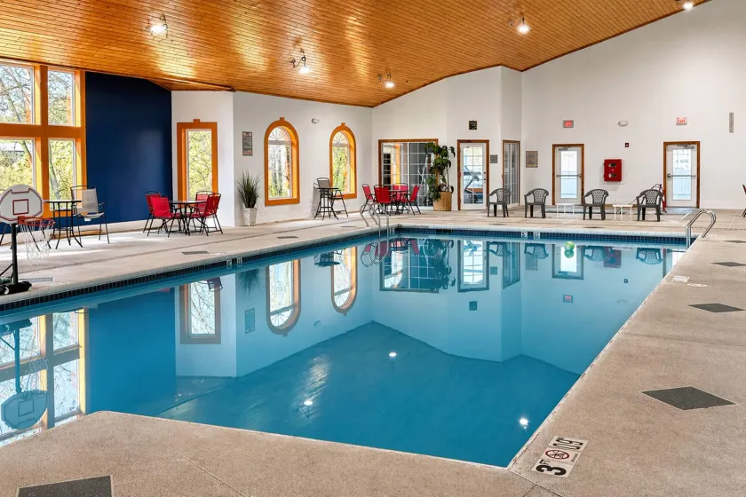 Comfort Suites Wisconsin Dells Area - Image 1