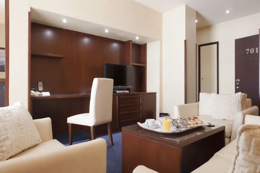 The Mayflower Hotel - Room