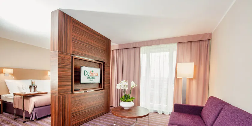 Hotel DeSilva Premium Opole - Image 1
