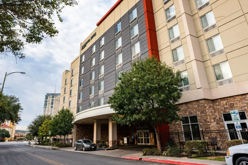 Springhill Suites by Marriott San Antonio Alamo Plaza/Convention Center - Image 1