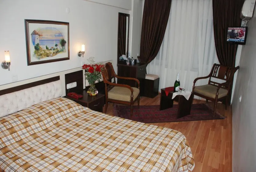 Hotel Grand Mark - Image 1