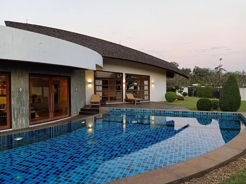 Azaya Villas Resort - Image 1