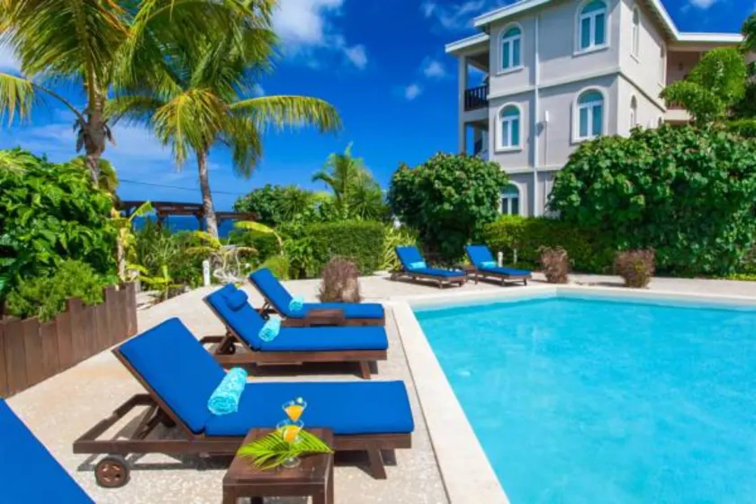 Fountain Anguilla - Image 1