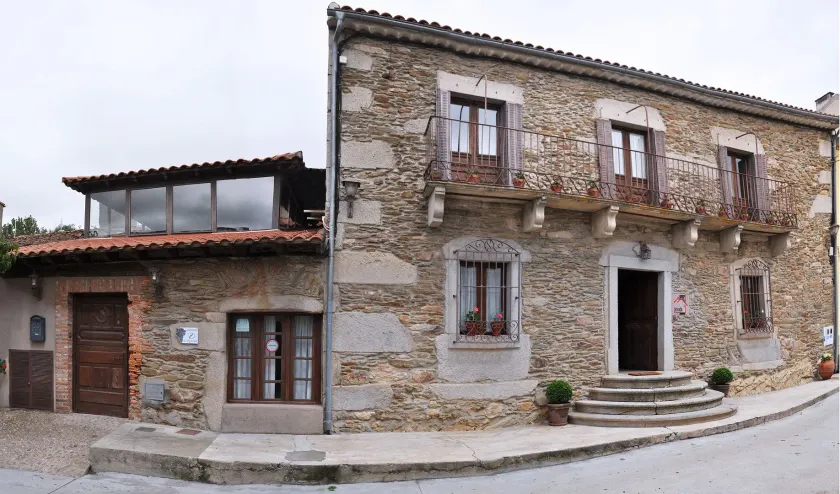 Posada de Los Aceiteros - Image 1