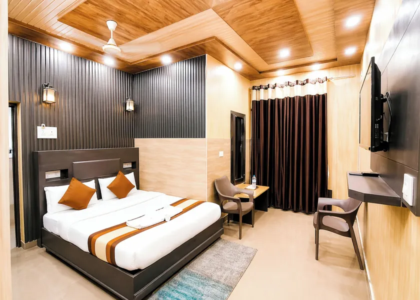 Hotel Pardesi,Har ki pauri Road Haridwar - Image 1