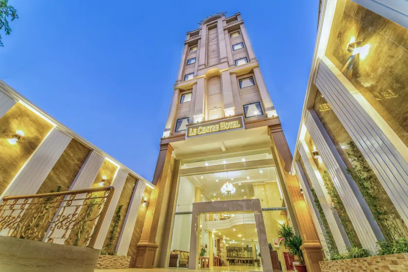 Le Centre Pleiku Hotel - Image 1